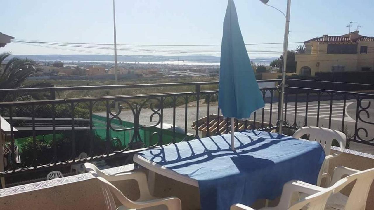 Cozy House Near La Mata Apartment *